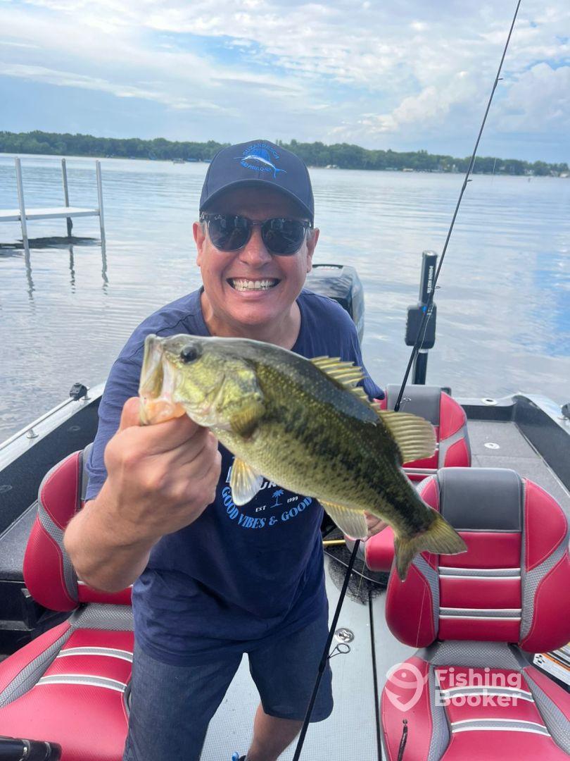 Daddy and son fishing