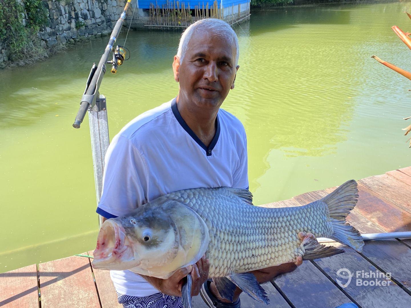 Couple of days at the Private Monster Lake