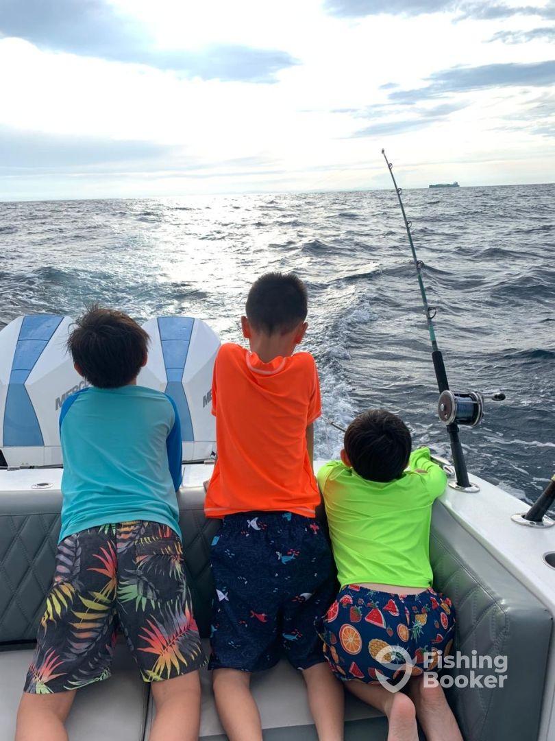 Great fishing tour to Taboga