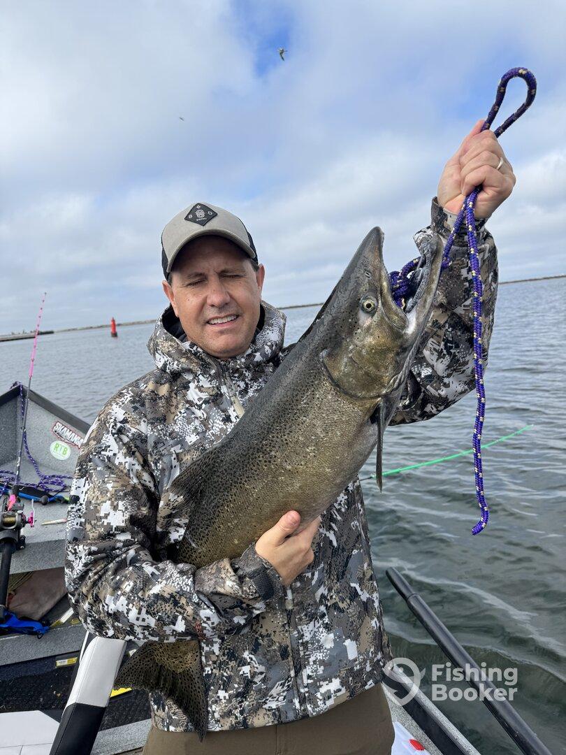 Wonderful person and fisherman. I learned a lot and will come back!