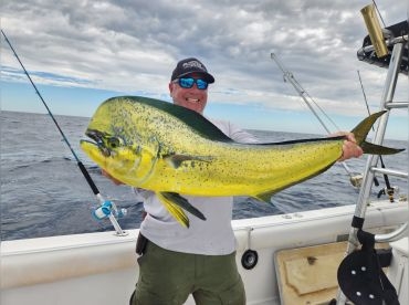 Fish and Dip Charter – 36' Yellowfin