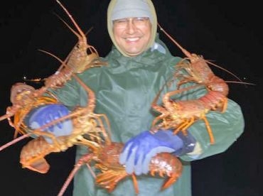 Nemo Charters Lobster Hooping