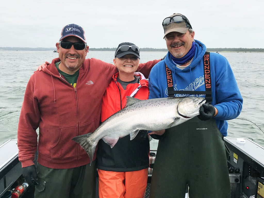 Salmon Fishing on Columbia River The Complete Guide (Updated 2023)