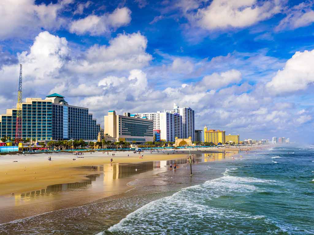 A view of the Atlantic Ocean and Daytona Beach