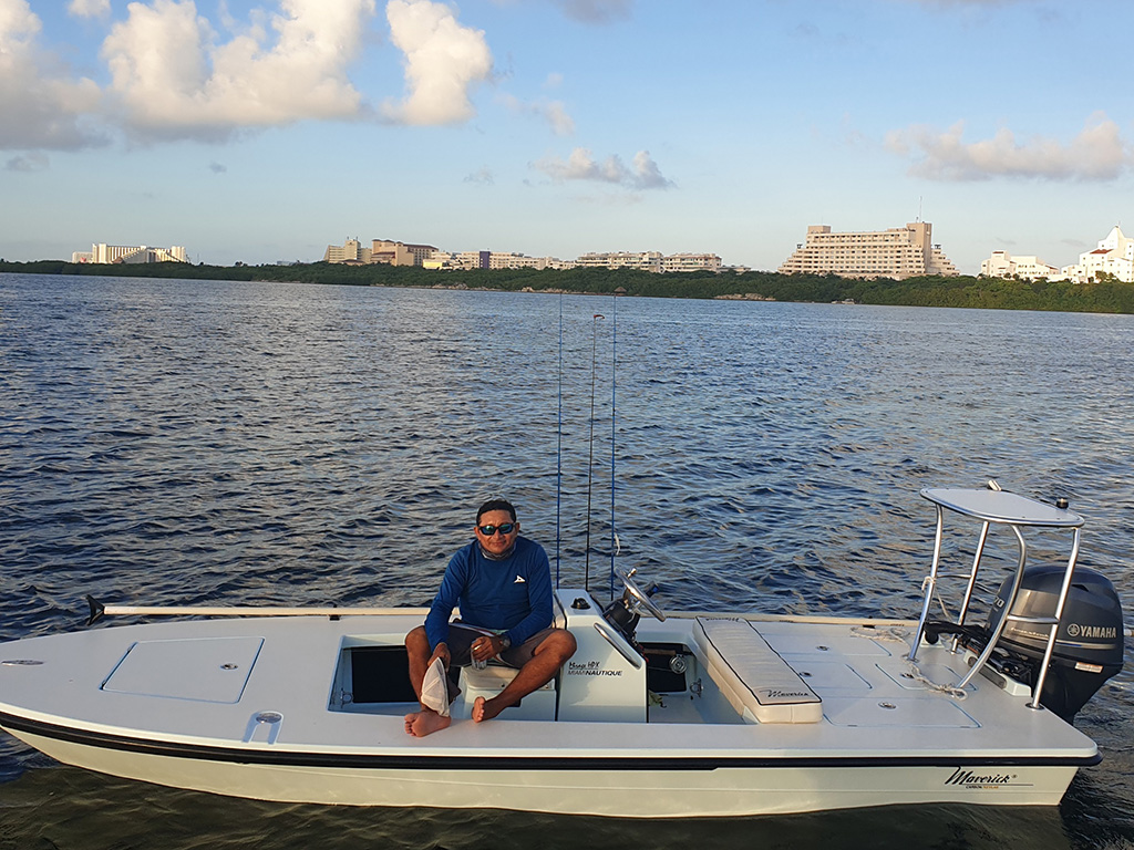 cancun fishing public beach