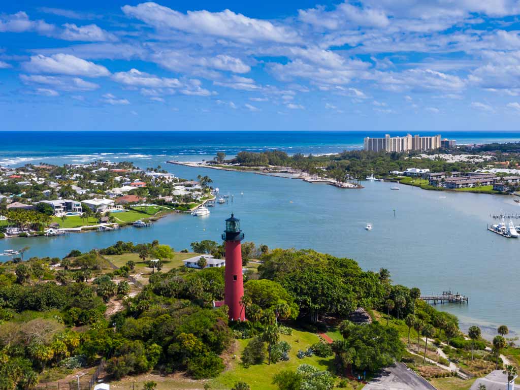 An aerial shot of Jupiter, Florida.