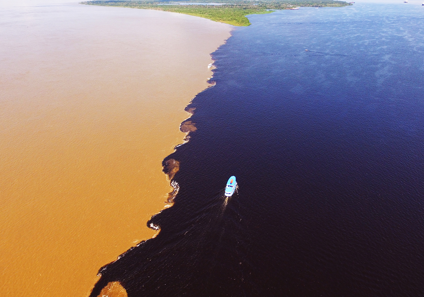 река амазонка под водой