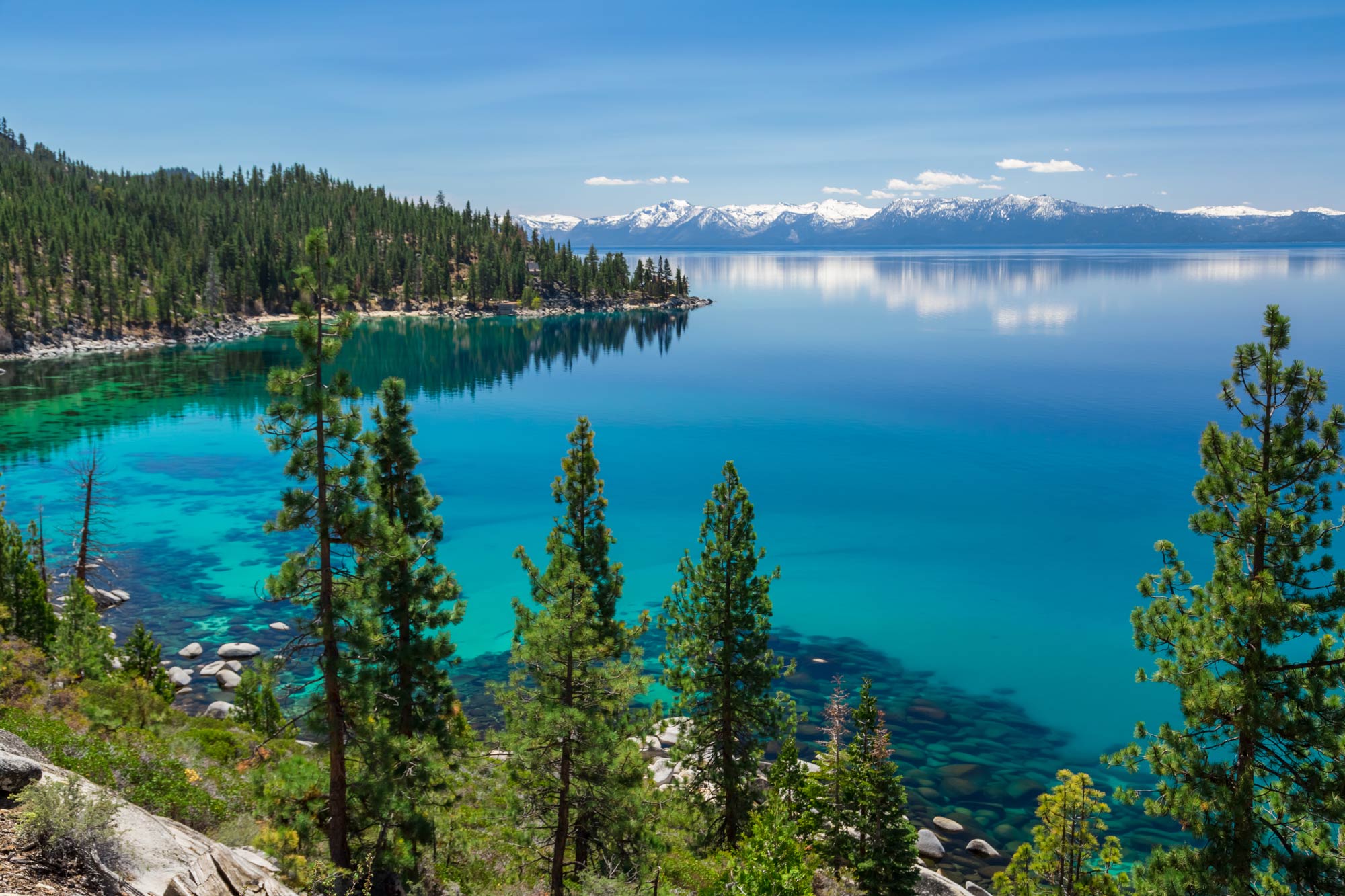 how deep is lake tahoe        <h3 class=