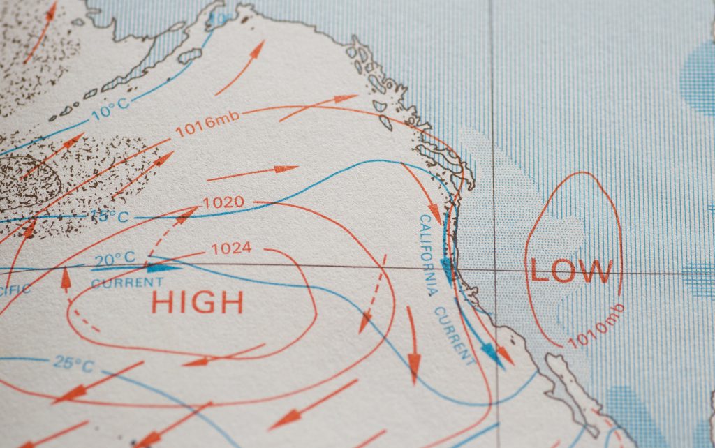 a map showing movements of high pressure air and low pressure air